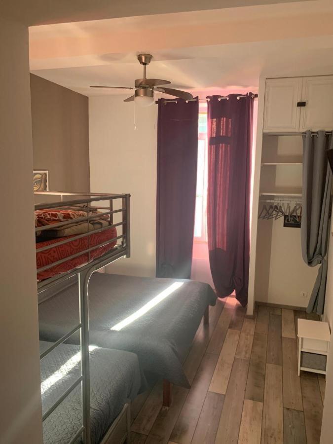 La Re'Belle Bed & Breakfast เซเรต์ ภายนอก รูปภาพ